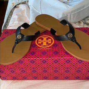 NWT Tory Burch Manon Sandal!